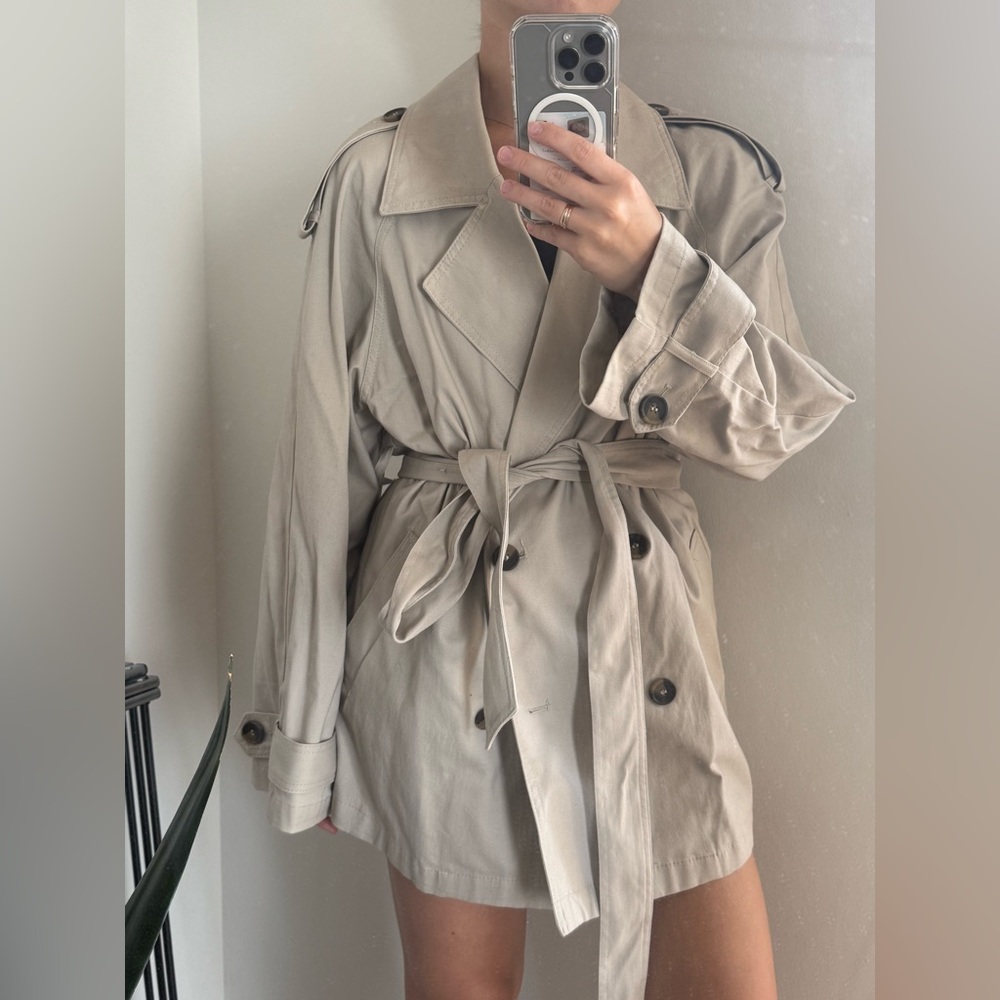 H&M Light Tan Women's Cropped Trench Coat